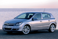 Opel Astra GTC 1.9 CDTI 150. Opel Astra GTC 1.9 CDTI 150.