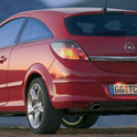 Opel Astra GTC 2.0t 170 Sport trasera