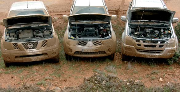 Isuzu Rodeo 3.0 TD V.S. Mitsubishi L200 2.5 DI-D V.S. Nissan Navar Isuzu Rodeo 3.0 TD V.S. Mitsubishi L200 2.5 DI-D V.S. Nissan Navar