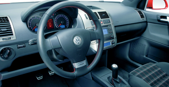 VW Polo (2006) GTI interior