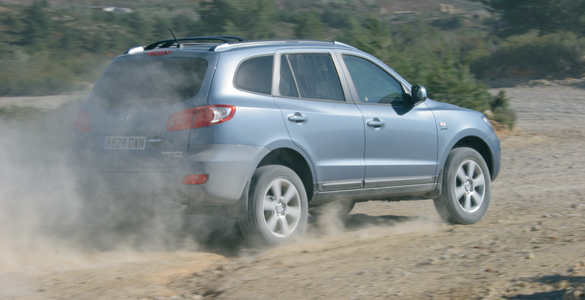 Hyundai Santa Fe (2006) 2.2 CRDI  trasera