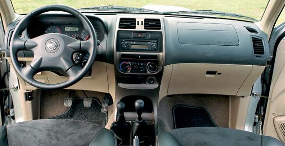  Nissan Terrano salpicadero