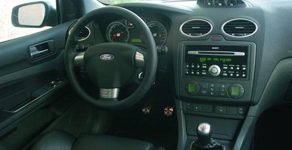 ford-focus-st-101