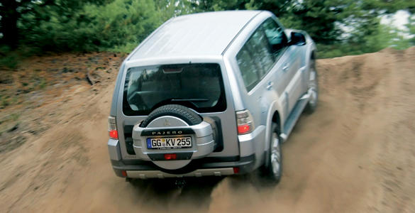 Mitsubishi Montero (2007)