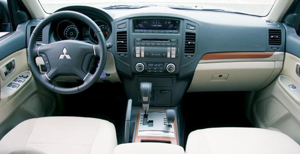 Mitsubishi Montero (2007)