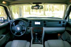 Mercedes GL 320 CDI vs Jeep Commander 3.0 CRD