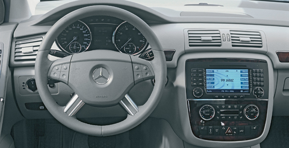 Mercedes 320 CDI (2007) Clase R -Corto- interior1