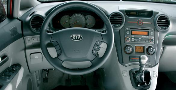Kia Carens (2006) 2.0 CRDI EXII interior