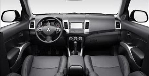 Mitsubishi Outlander Iterior