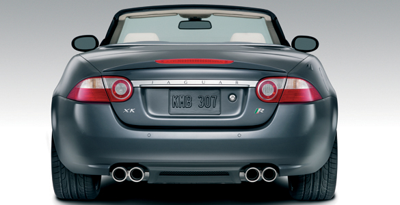 Jaguar XKR (2007) trasero