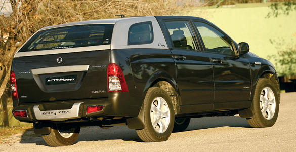 ssangyong-actyon-sports-11