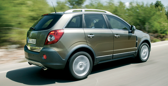 Opel Antara 3/4 Trasero