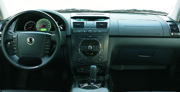 Ssangyong Rexton 3/4 Interior