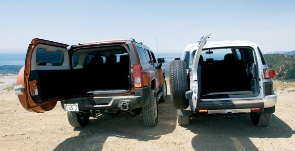Toyota FJ Cruiser 4.0 V6 V.S. Hummer H3 3.6 5L