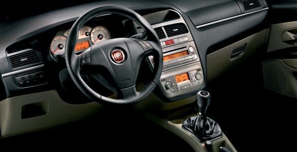 Fiat Linea 3/4 Interior