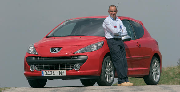mm-peugeot-207-rc-12