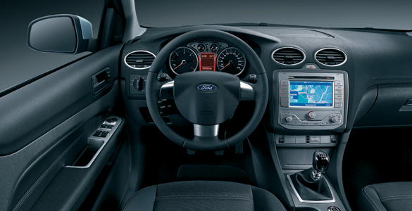 Ford Focus 20 Titanium 3/4 Interior