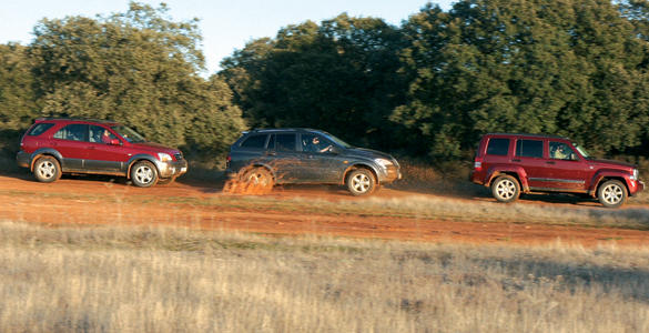cherokee-vs-kyron-vs-sorento-24