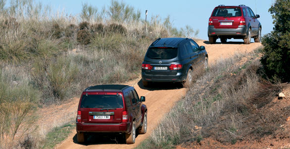 cherokee-vs-kyron-vs-sorento-31