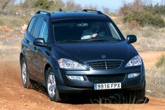 cherokee-vs-kyron-vs-sorento-61 cherokee-vs-kyron-vs-sorento-61