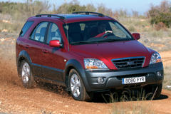 cherokee-vs-kyron-vs-sorento-81 cherokee-vs-kyron-vs-sorento-81