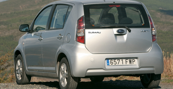 Subaru Justy 3/4 Trasera