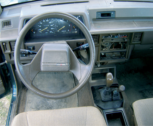 mitsubishi-l200-strada-2