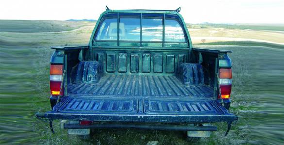 mitsubishi-l200-strada-25-dc-11