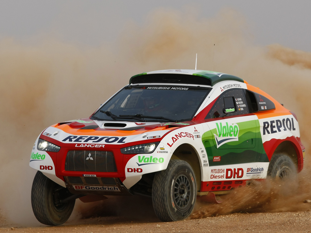 Repsol Mitsubishi y Repsol KTM para el Dakar