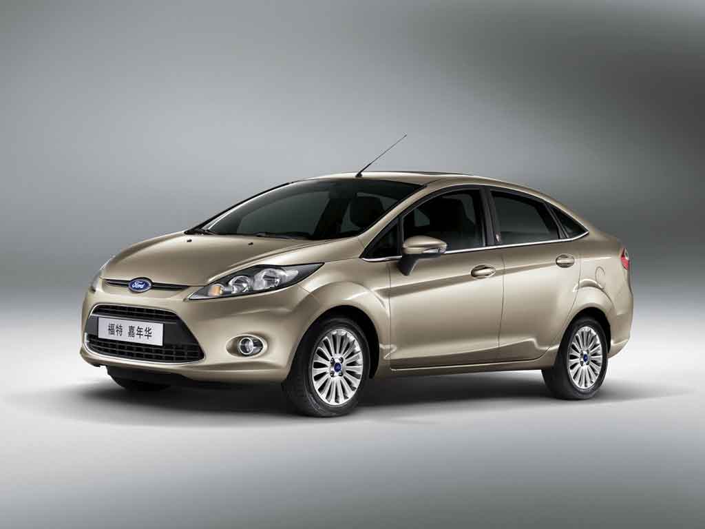Ford Fiesta Sedán