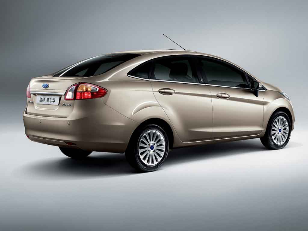 Ford Fiesta Sedán