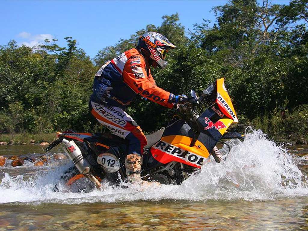 Repsol Mitsubishi y Repsol KTM para el Dakar