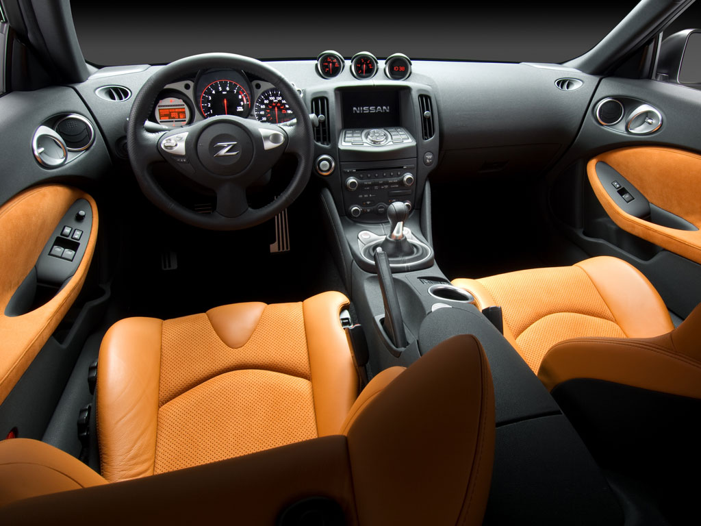 Nissan 370Z Coupé, en abril
