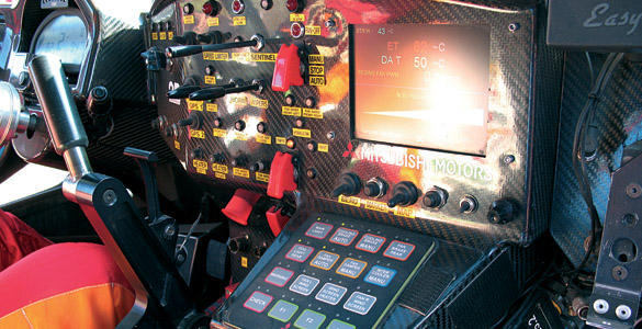 Por dentro Mitsubishi Racing Lancer
