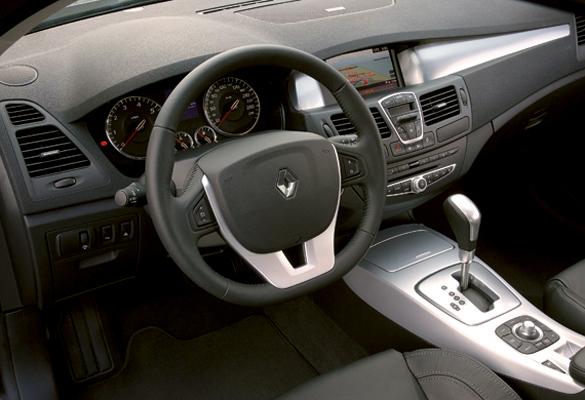 Renault Laguna 3.0 dci Initiale Interior