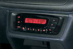 <strong>Seat</strong> <strong>Ibiza</strong> 1.6 TDI 90 (2009) Stylance climatizacion <strong>Seat</strong> <strong>Ibiza</strong> 1.6 TDI 90 (2009) Stylance climatizacion