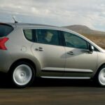 Peugeot 1.6 HDI 3008 (2010) Premium perfil en marcha