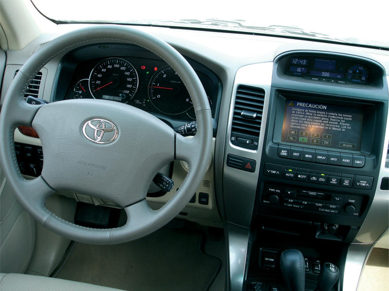 toyota-land-cruiser-d-4d-aut-12