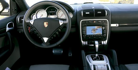 Por dentro Cayenne Turbo S