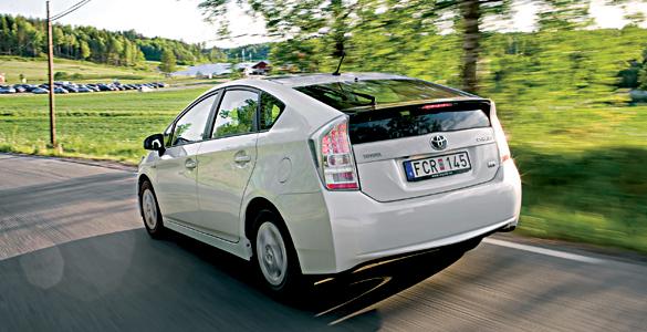 Toyota Prius 1.8 HSD 3/4 Trasera 