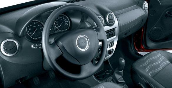Dacia Sandero (2009) 1.5 dCi interior
