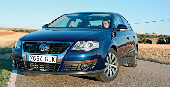VW Passat (2010) 2.0 TDI 110 Bluemotion 3/4