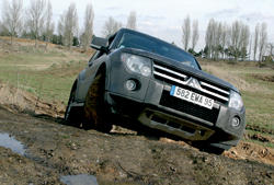 Mitsubishi Montero 