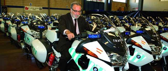 pere-navarro-en-moto
