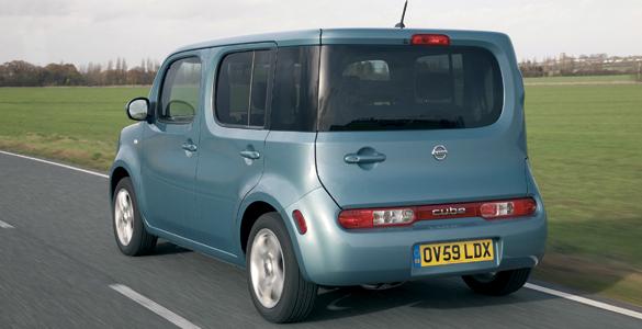 Nissan Cube 3/4 Trasera
