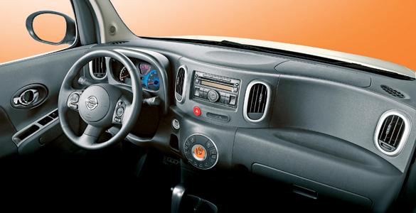 Nissan Cube Interior