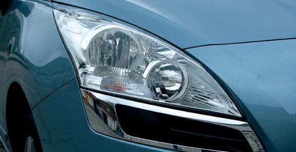 Peugeot 5008 (2010) 1.6 HDI 110 Premium faro