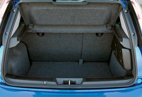 Fiat 1.3 JTD (2010) 5P Punto Evo maletero