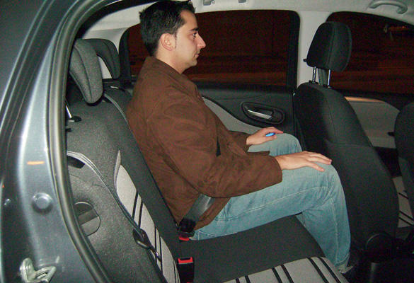 Fiat 1.3 JTD (2010) 5P Punto Evo plazas traseras