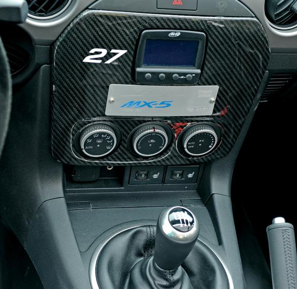 Mazda MX5 Por dentro